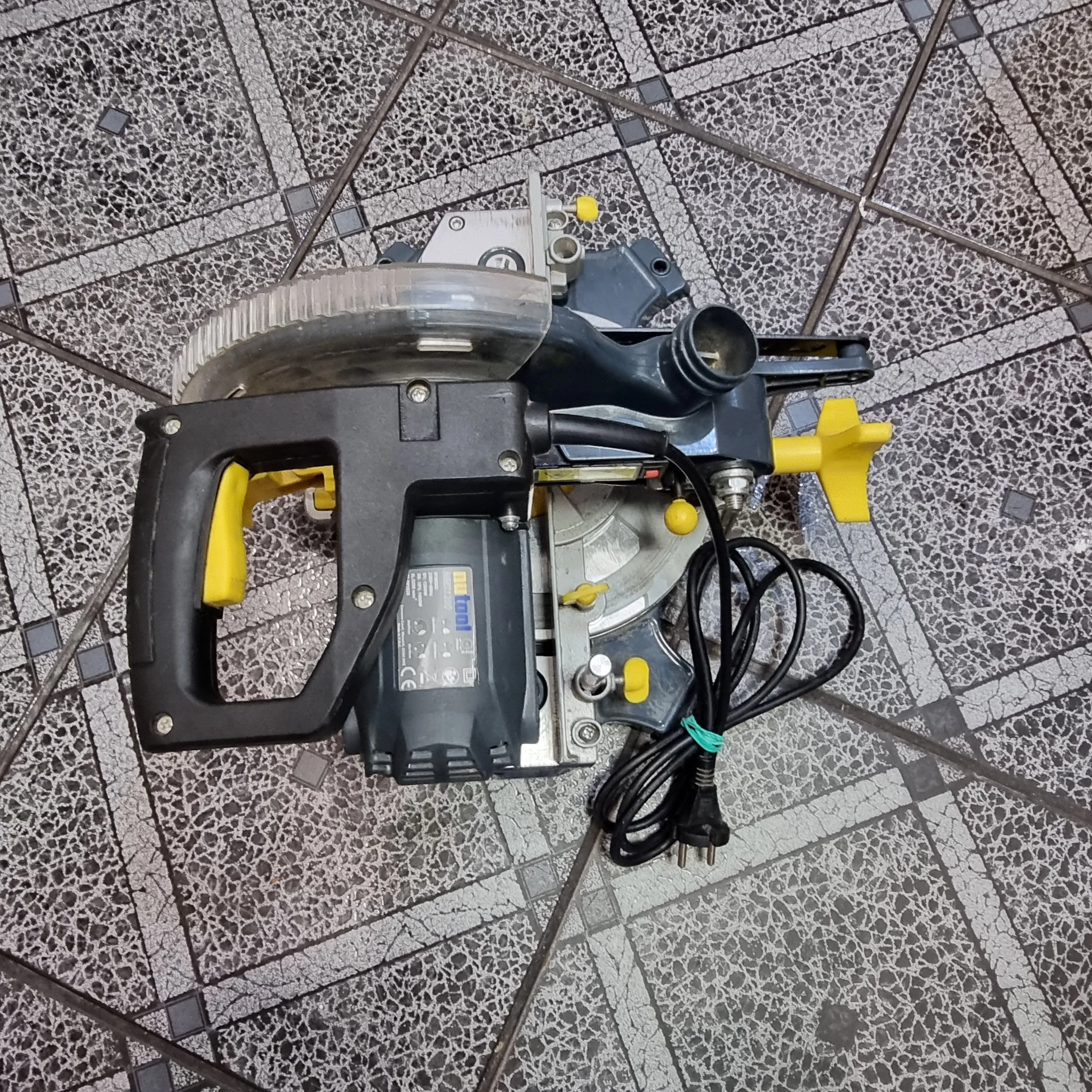 pila-ukosnica-z-przesuwem-nutool-nrms1800-marka-nutool