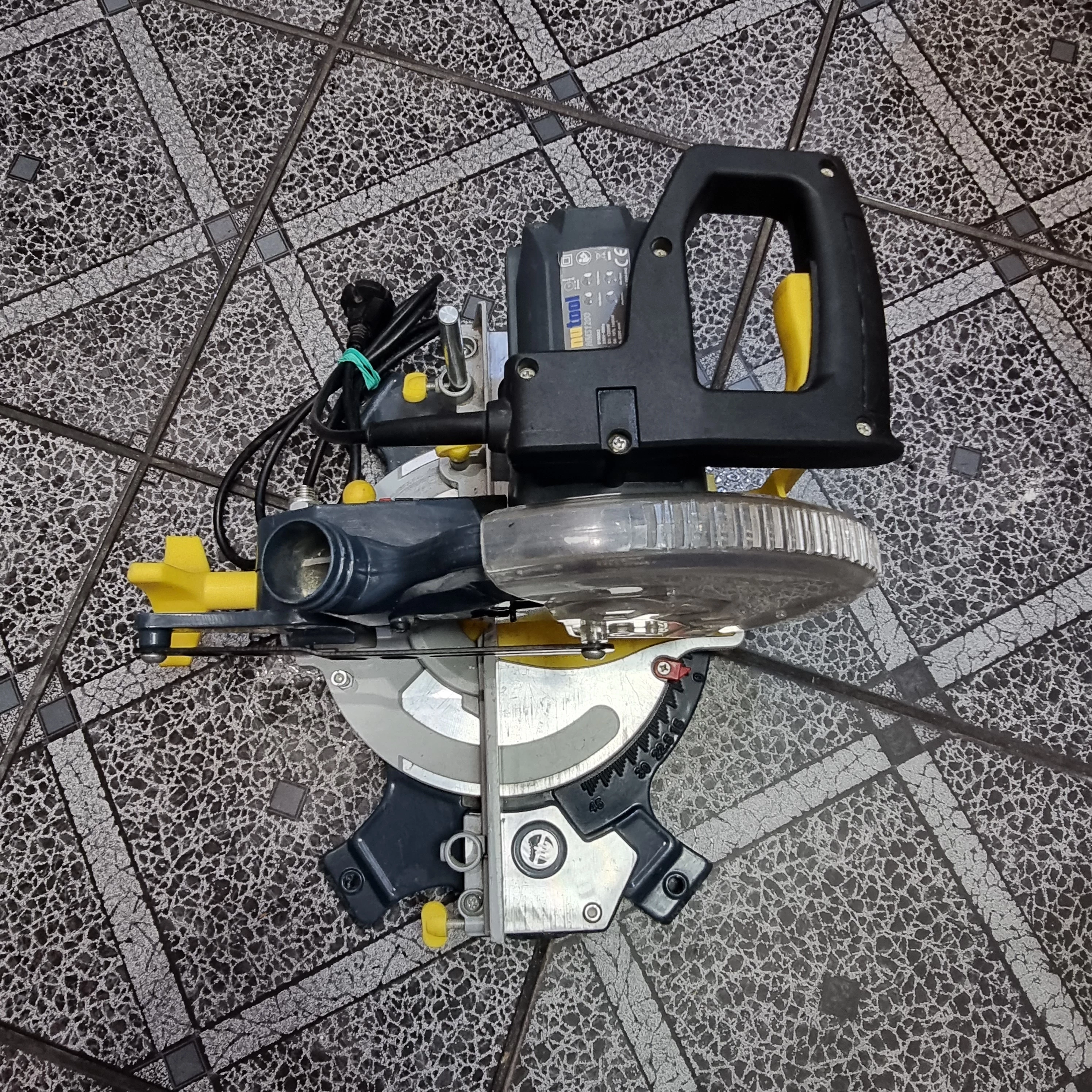 pila-ukosnica-z-przesuwem-nutool-nrms1800-stan-uzywany