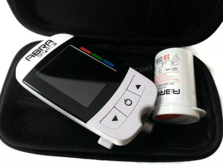 glukometr-abra-smart-bt-latwe-monitorowanie-poziomu-glukozy-model-smart-bt