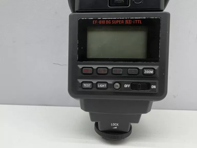 LAMPA BŁYSKOWA SIGMA EF-610 DG ST DO NIKON W ETUI