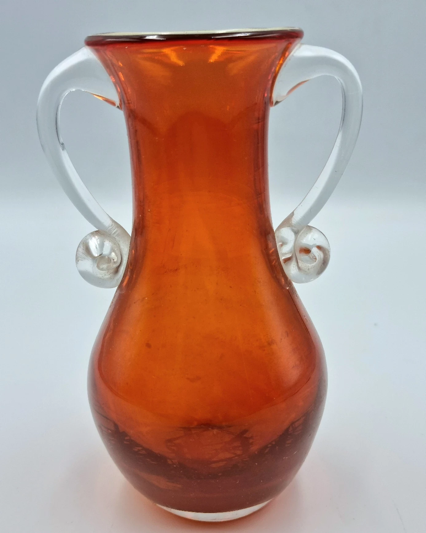 pomaranczowy-wazon-prl-powstancow-slaskich-122-wroclaw