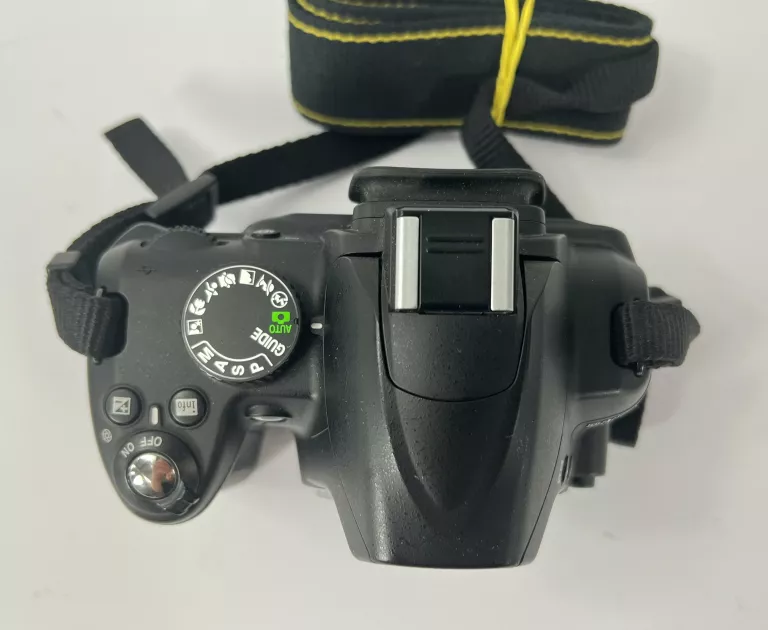 APARAT NIKON D3000 BODY
