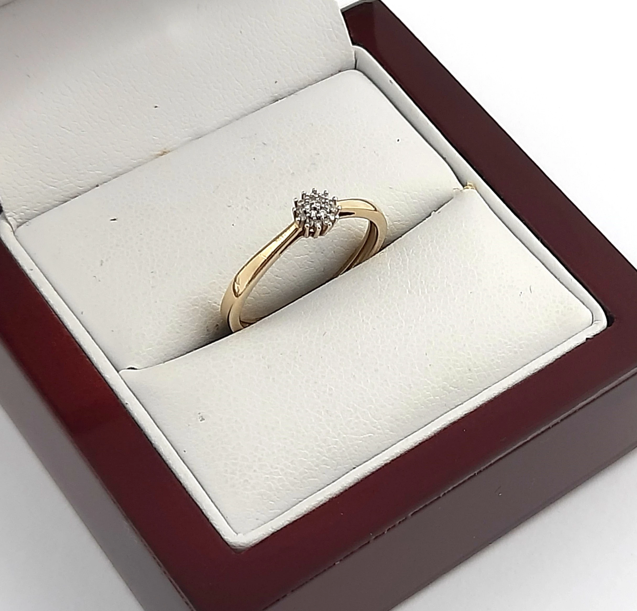 zloty-pierscionek-z-diamentami-p375-151g-r14-rozmiarsrednica-wew-mm-372-17