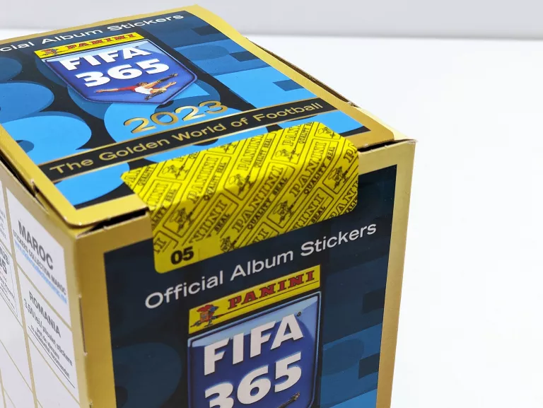 NAKLEJKI FIFA 2023 BOX 50SZT.
