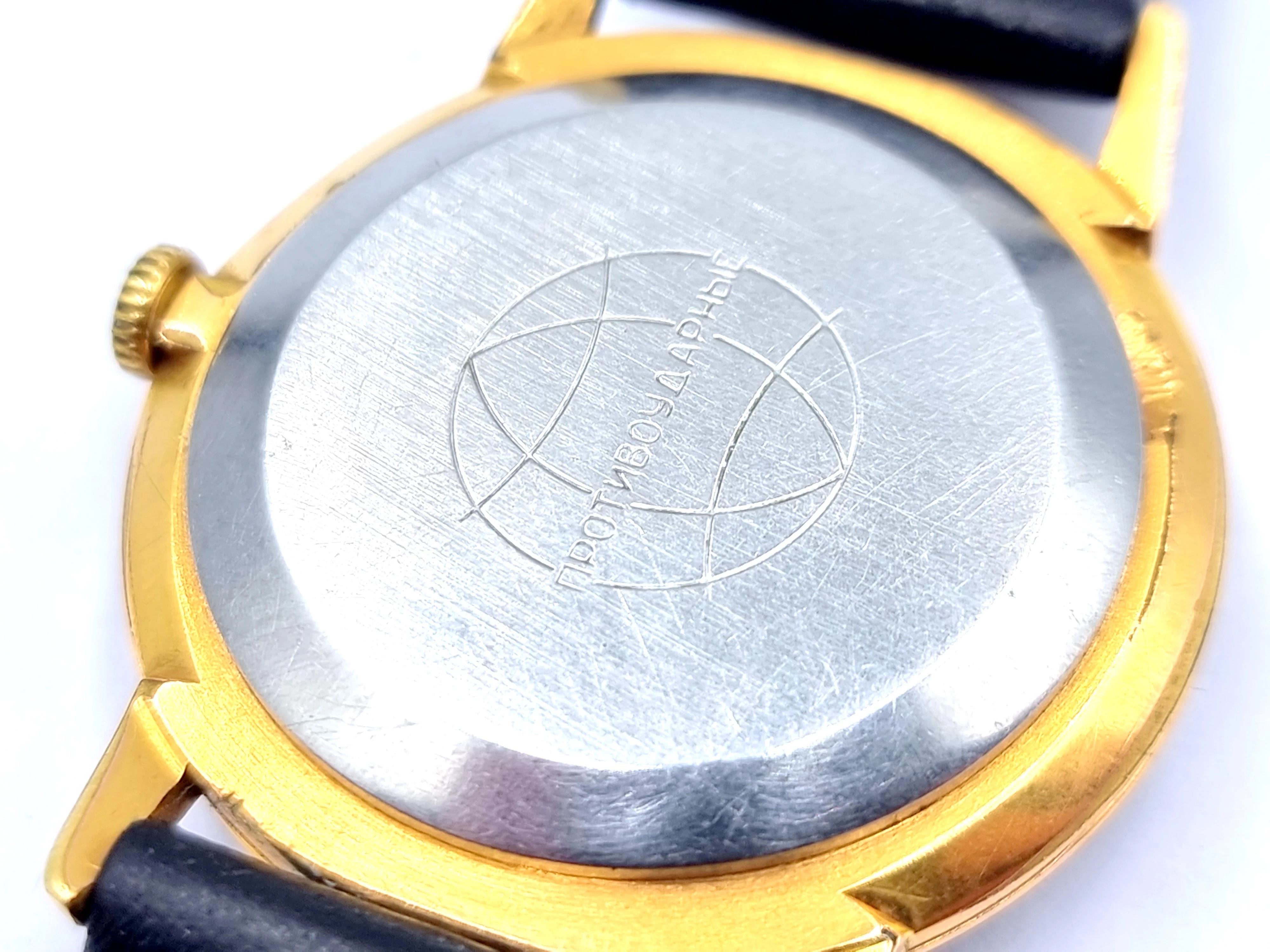 zegarek-rakieta-radziecki-vintage-mechanizm-kwarcowy