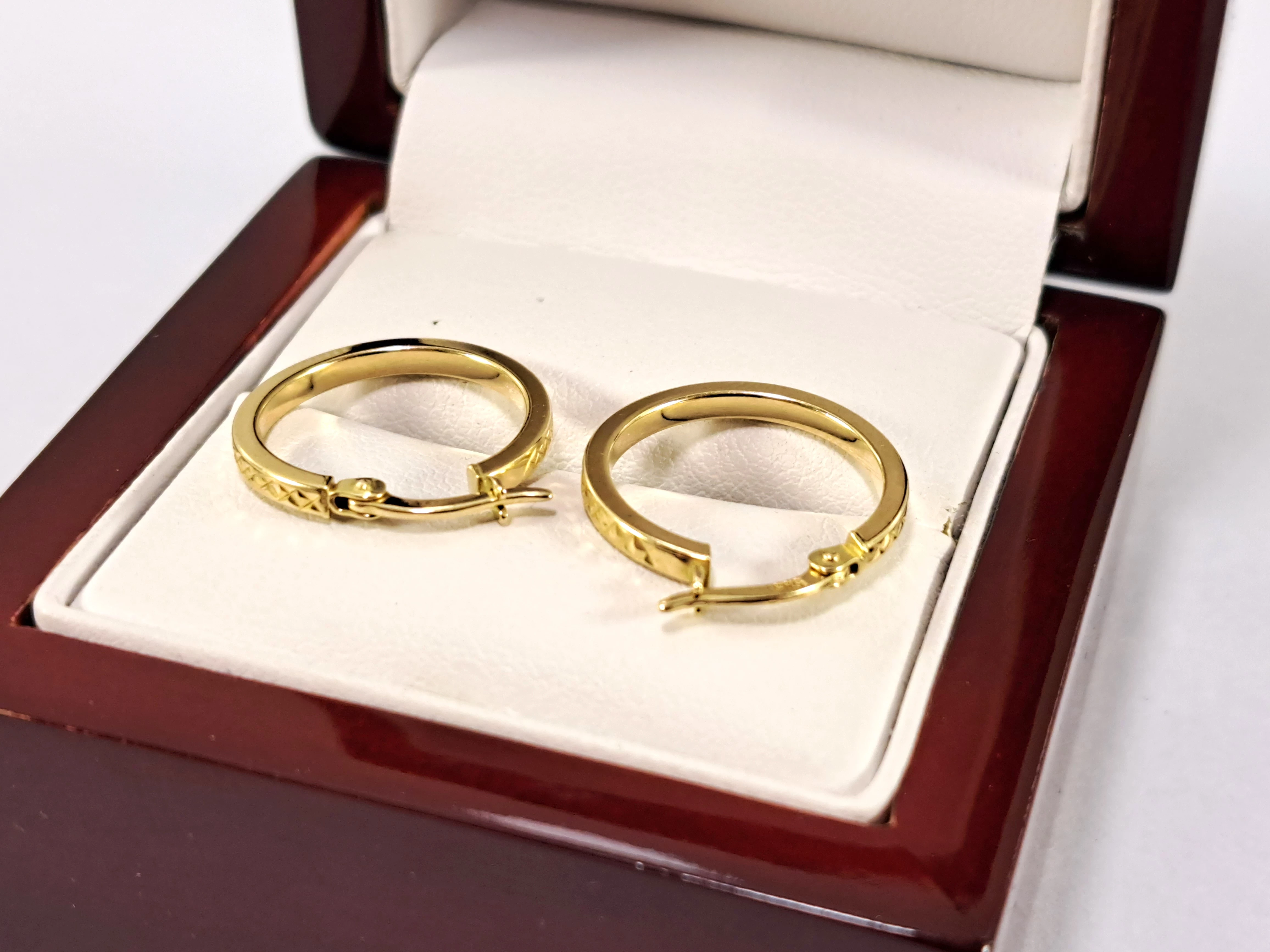 piekne-zlote-kolczyki-kola-585179g-kolor-dominujacy-zloty