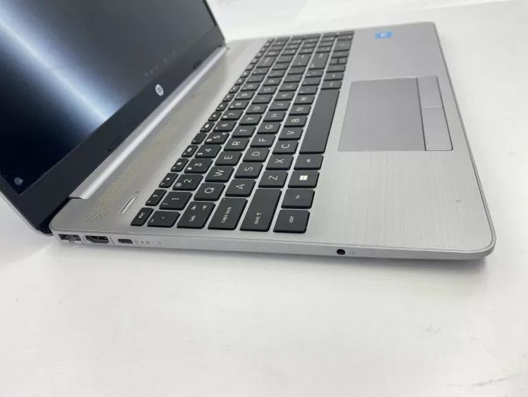 LAPTOP HP 250 G9