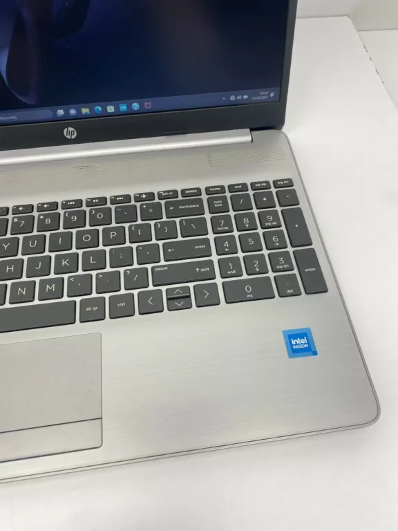 LAPTOP HP 250 G9