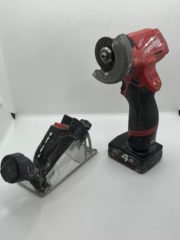 zestaw-milwaukee-wkretarka-szlifierka-liczba-akumulatorow-2