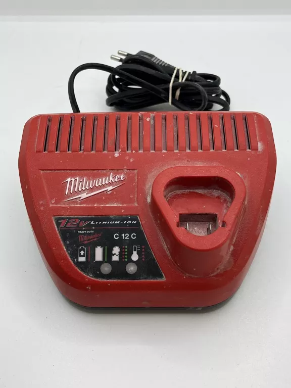 zestaw-milwaukee-wkretarka-szlifierka-zasilanie-akumulatorowe