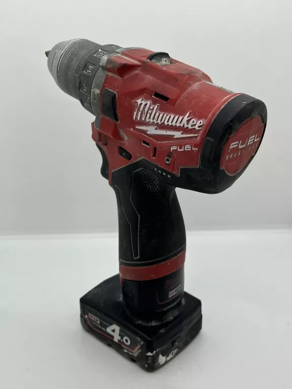 zestaw-milwaukee-wkretarka-szlifierka-kod-producenta-4933480592