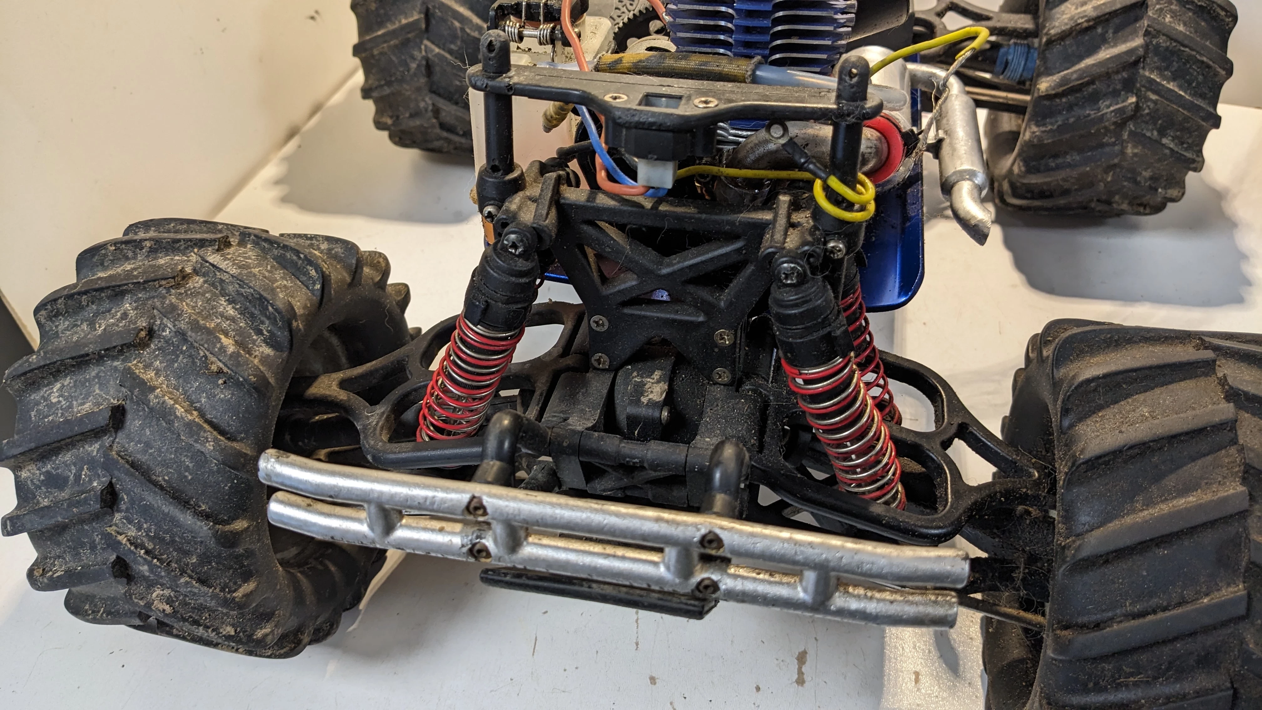 samochod-zdalnie-sterowany-traxxas-maxx-33-product-id-37643036-cac8-47ce-8e65-fb973bddb4fc