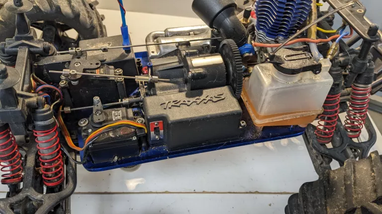 SAMOCHÓD ZDALNIE STEROWANY TRAXXAS MAXX 3.3