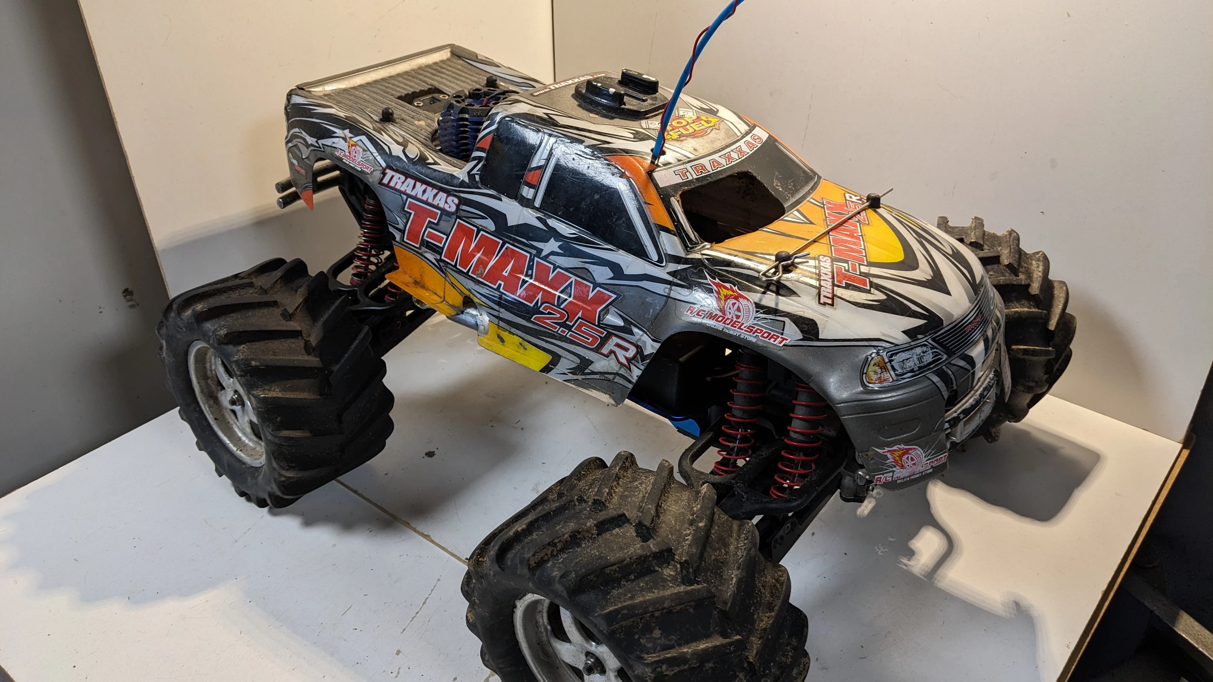 samochod-zdalnie-sterowany-traxxas-maxx-33-ean-gtin-7613081030878