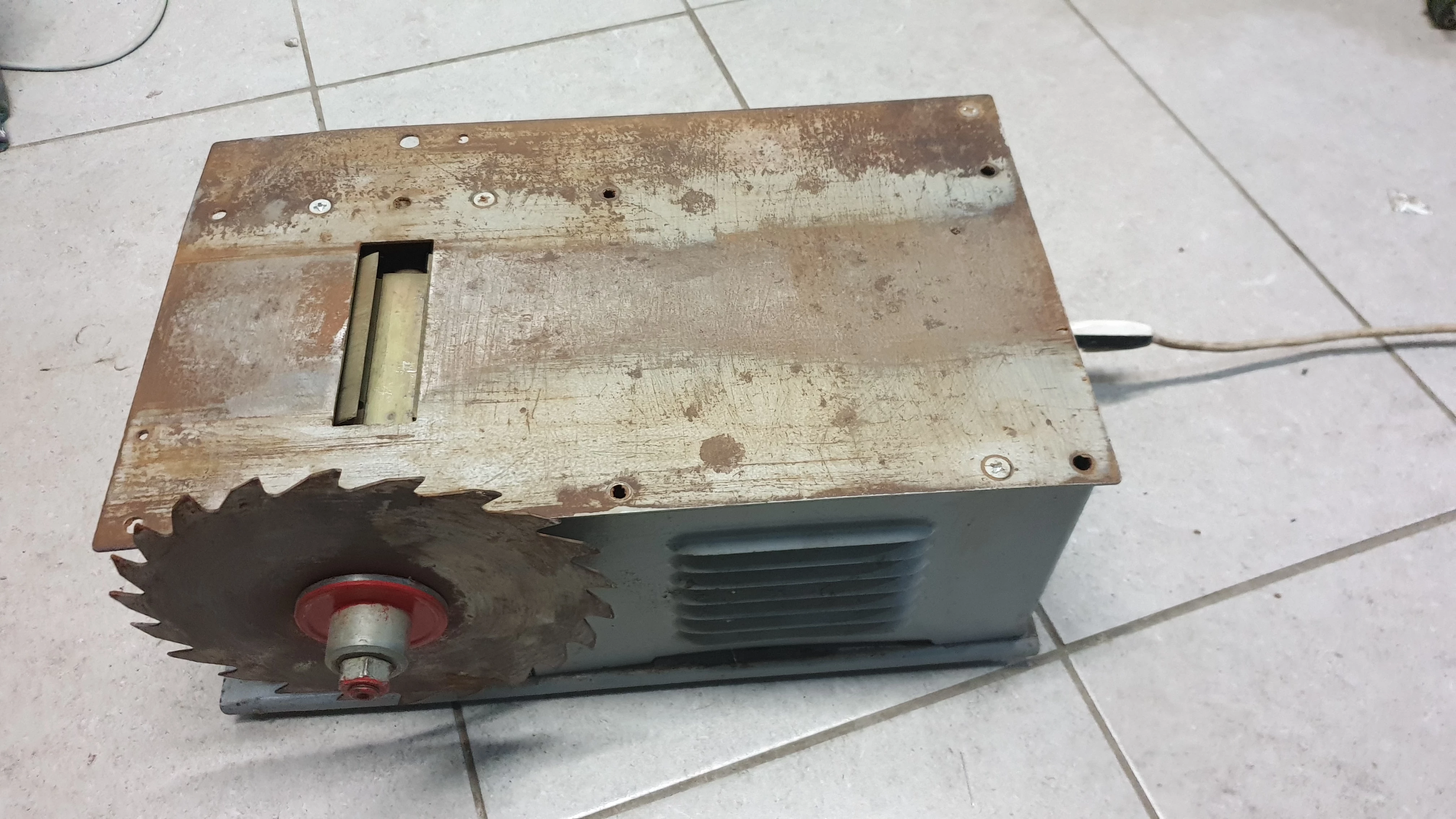 rosyjska-heblarka-pilarka-krajzega-ubdn-1-warszawska-162-lomianki