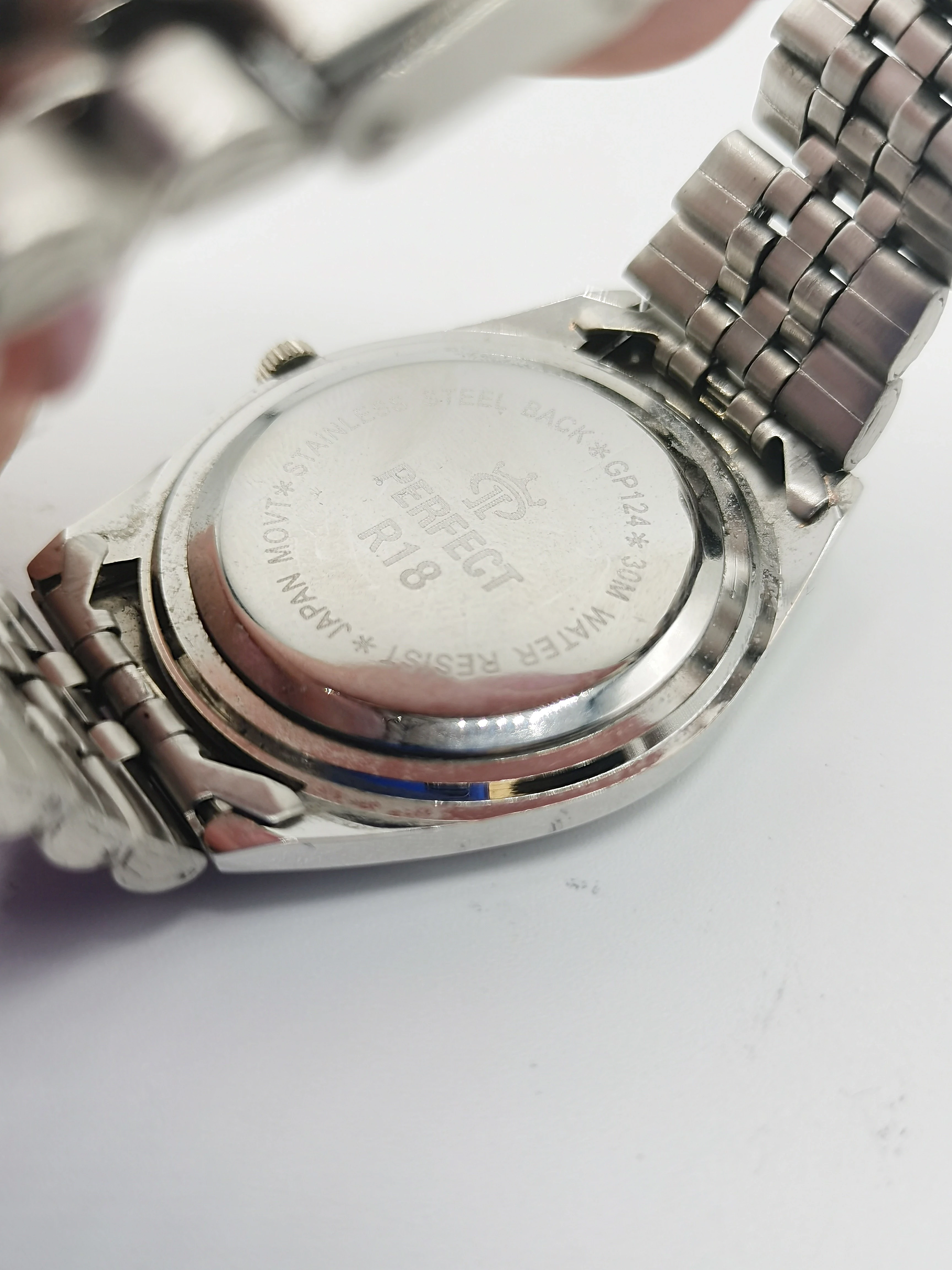 zegarek-perfect-water-resist-gp124-1-maja-191-bialogard