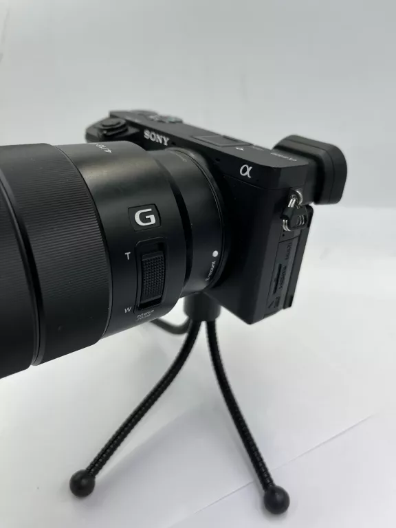 SONY ALPHA A6400 OBIEKTYW 18–105MM <3000 ZDJĘĆ!!!