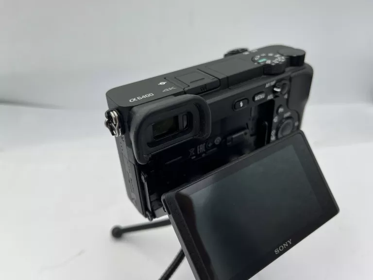 SONY ALPHA A6400 OBIEKTYW 18–105MM <3000 ZDJĘĆ!!!