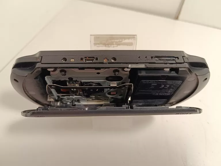 KONSOLA SONY PSP FAT (CLASSIC) PSP-E1004 2A