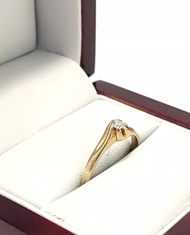 zloty-pierscionek-z-brylantem-p585-190g-r16-rodzaj-wyrob-jubilerski