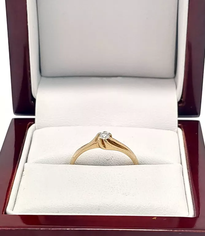 zloty-pierscionek-z-brylantem-p585-190g-r16-stan-uzywany