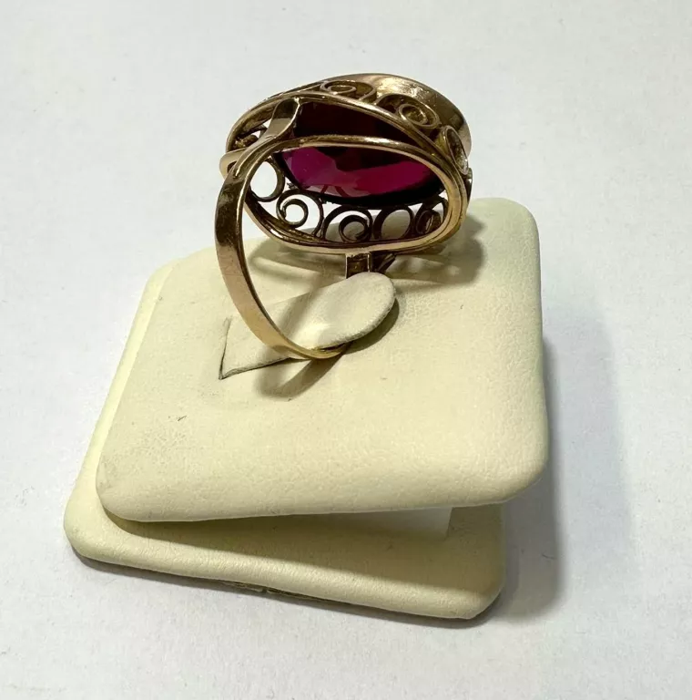 piekny-zloty-pierscionek-585-rodzaj-wyrob-jubilerski