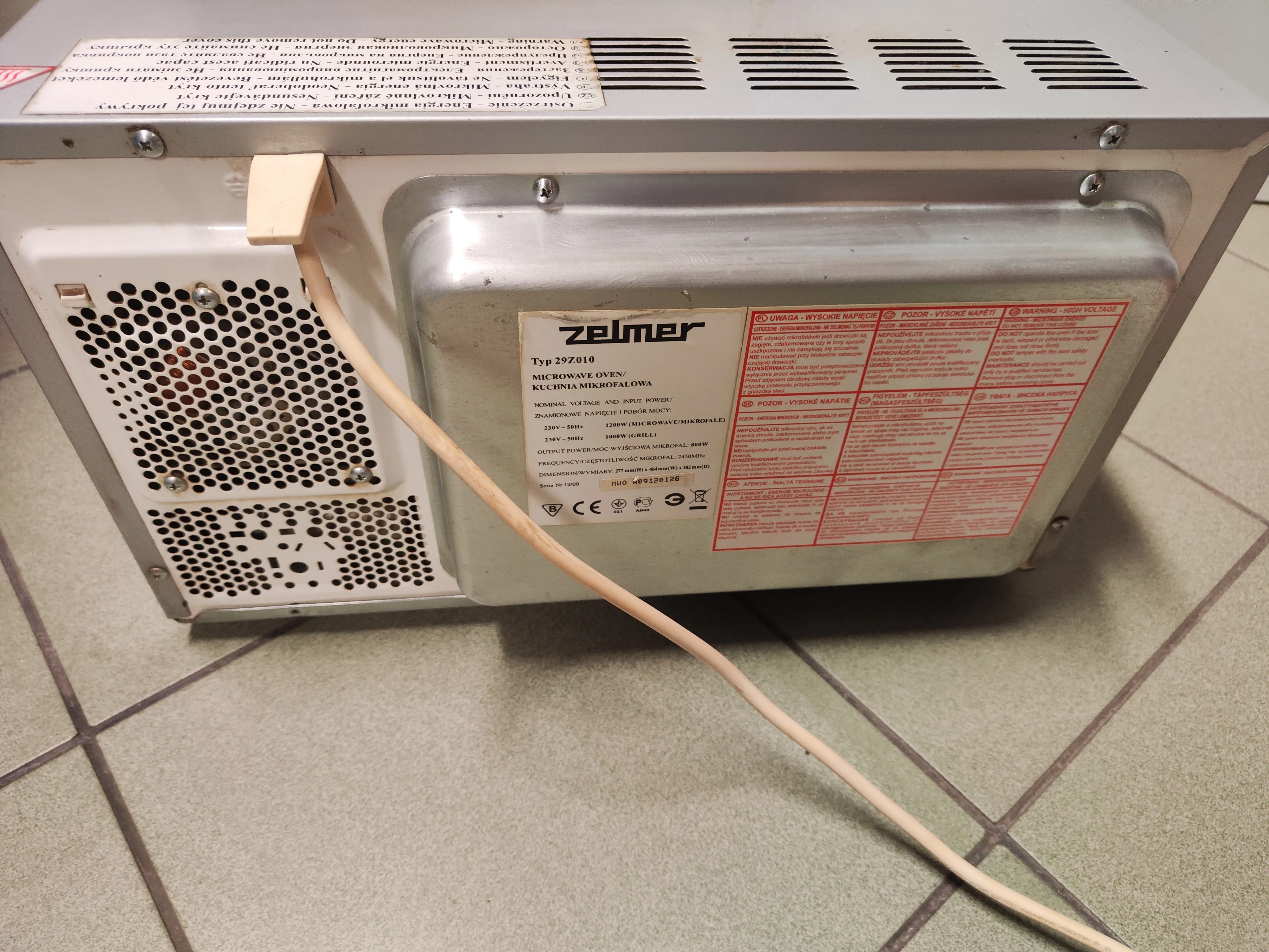 mikrofalowka-zelmer-29z010-brak-talerza-kolor-dominujacy-srebrnyszary