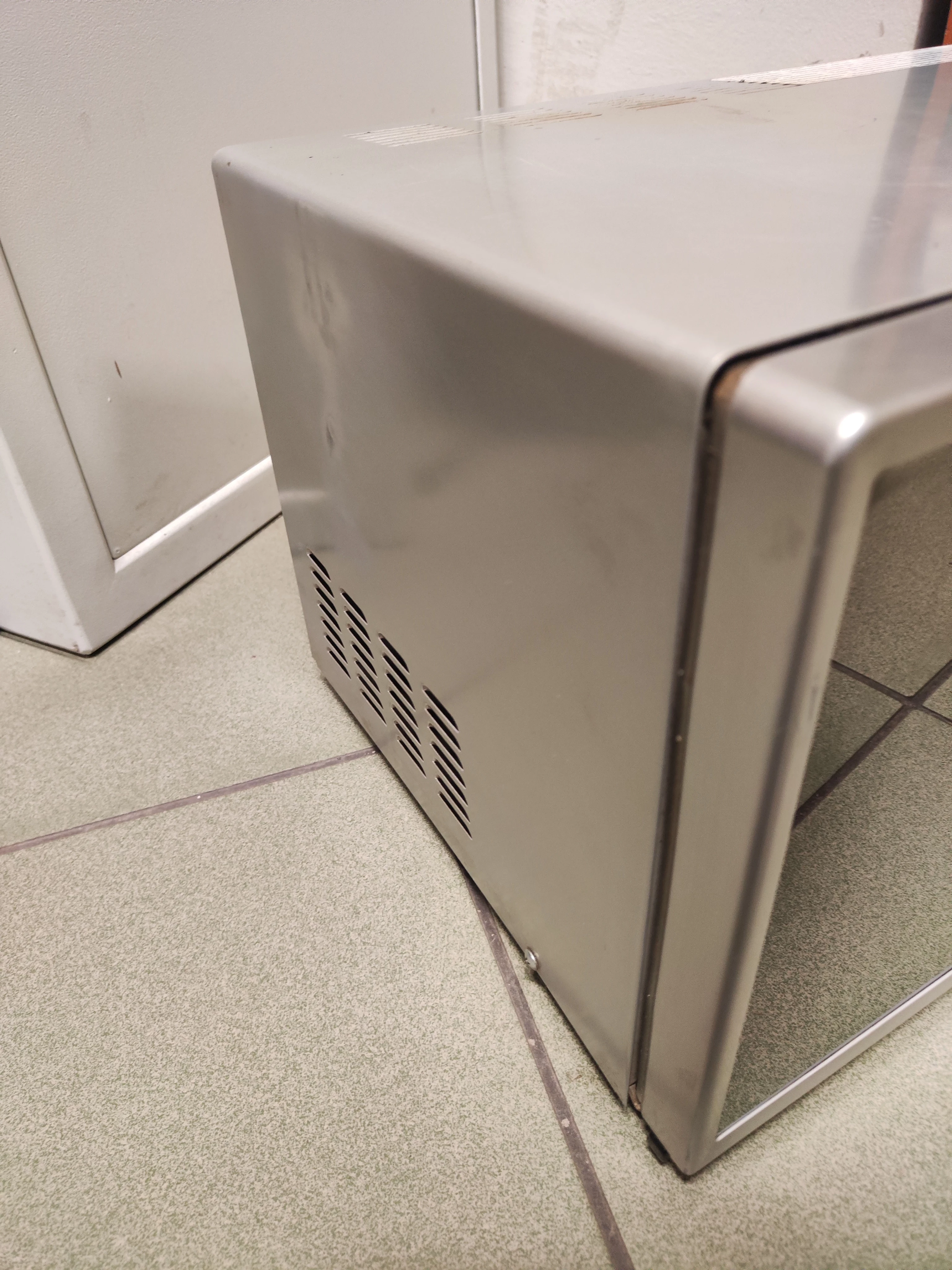 mikrofalowka-zelmer-29z010-brak-talerza-model-5900215010021