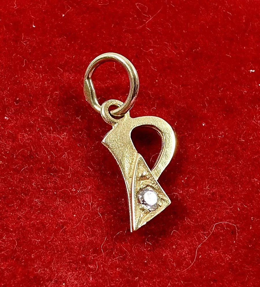 zlota-zawieszka-literka-p-proby-585-stan-uzywany