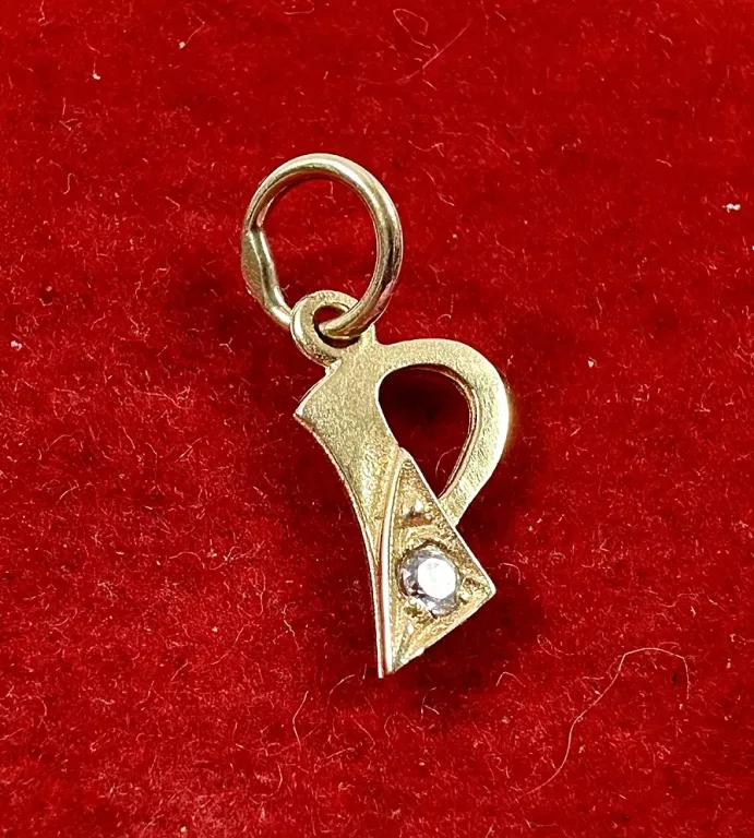 zlota-zawieszka-literka-p-proby-585-stan-uzywany