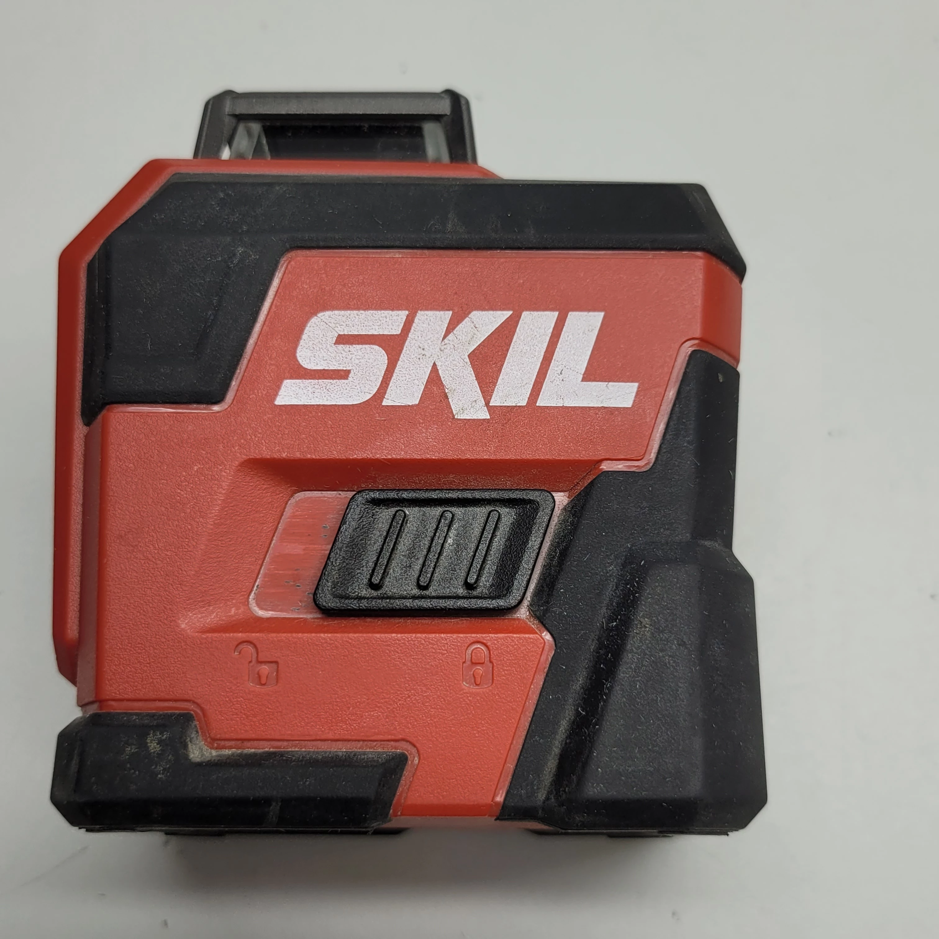 laser-krzyzowy-skil-mt1e1960-marka-skil