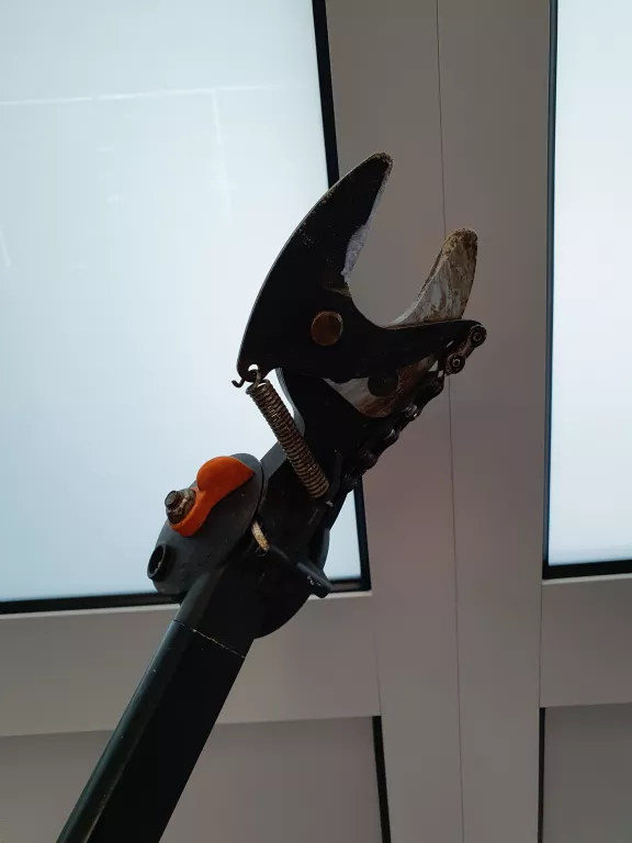 FISKARS SEKATOR UNIWERSALNY ŻYRAFA UP84 DŁUGI