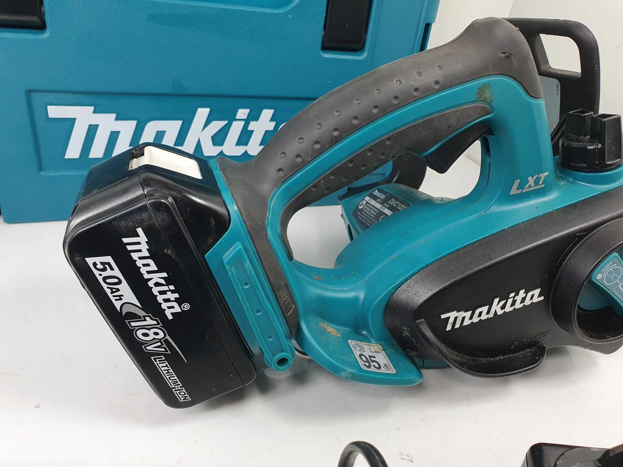 pilarka-lancuchowa-18v-2x50ah-makita-duc122-lad-product-id-ef1527ba-6c99-4eaf-8045-24002ba63241