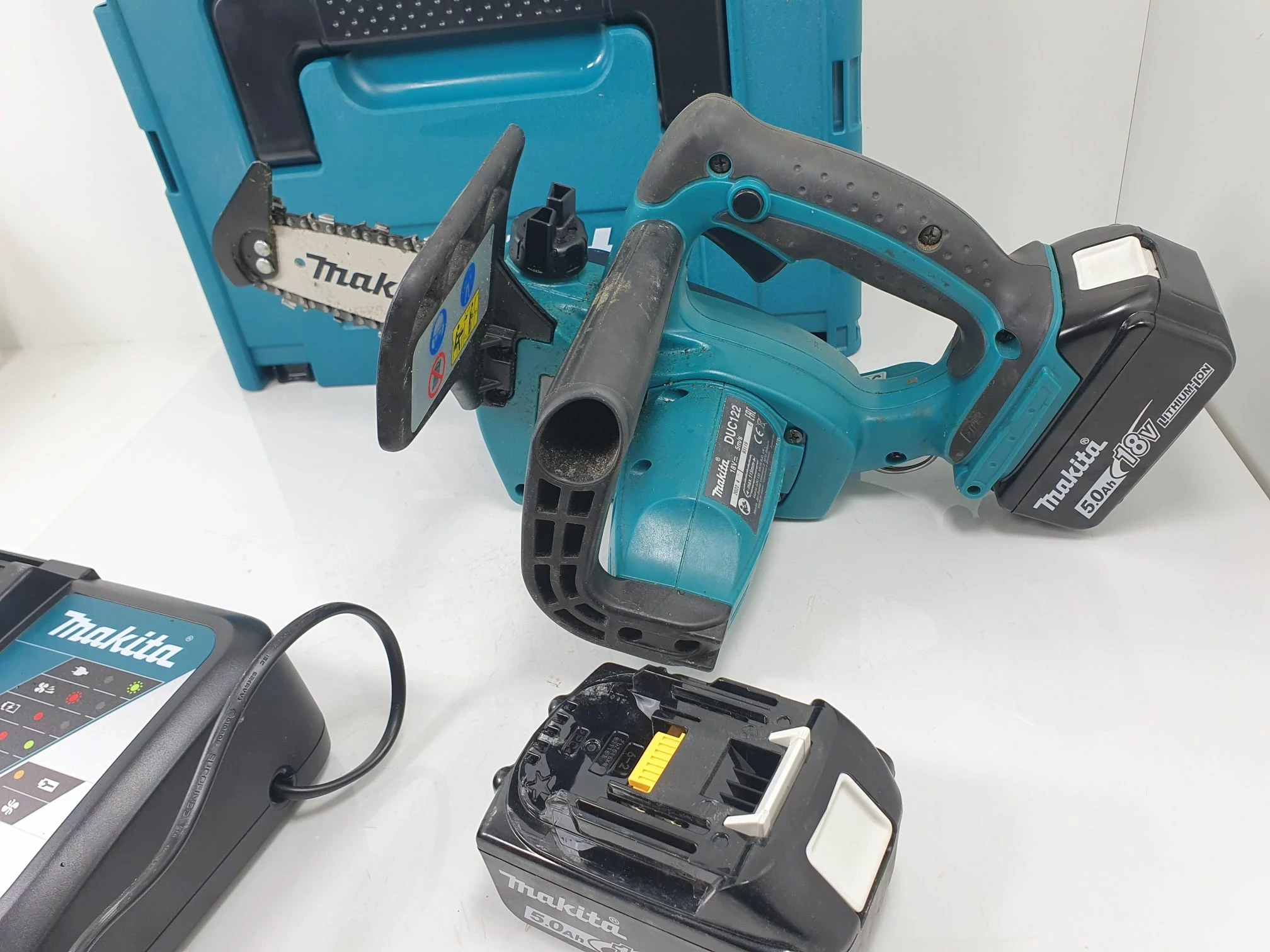 pilarka-lancuchowa-18v-2x50ah-makita-duc122-lad-ean-gtin-0088381676991