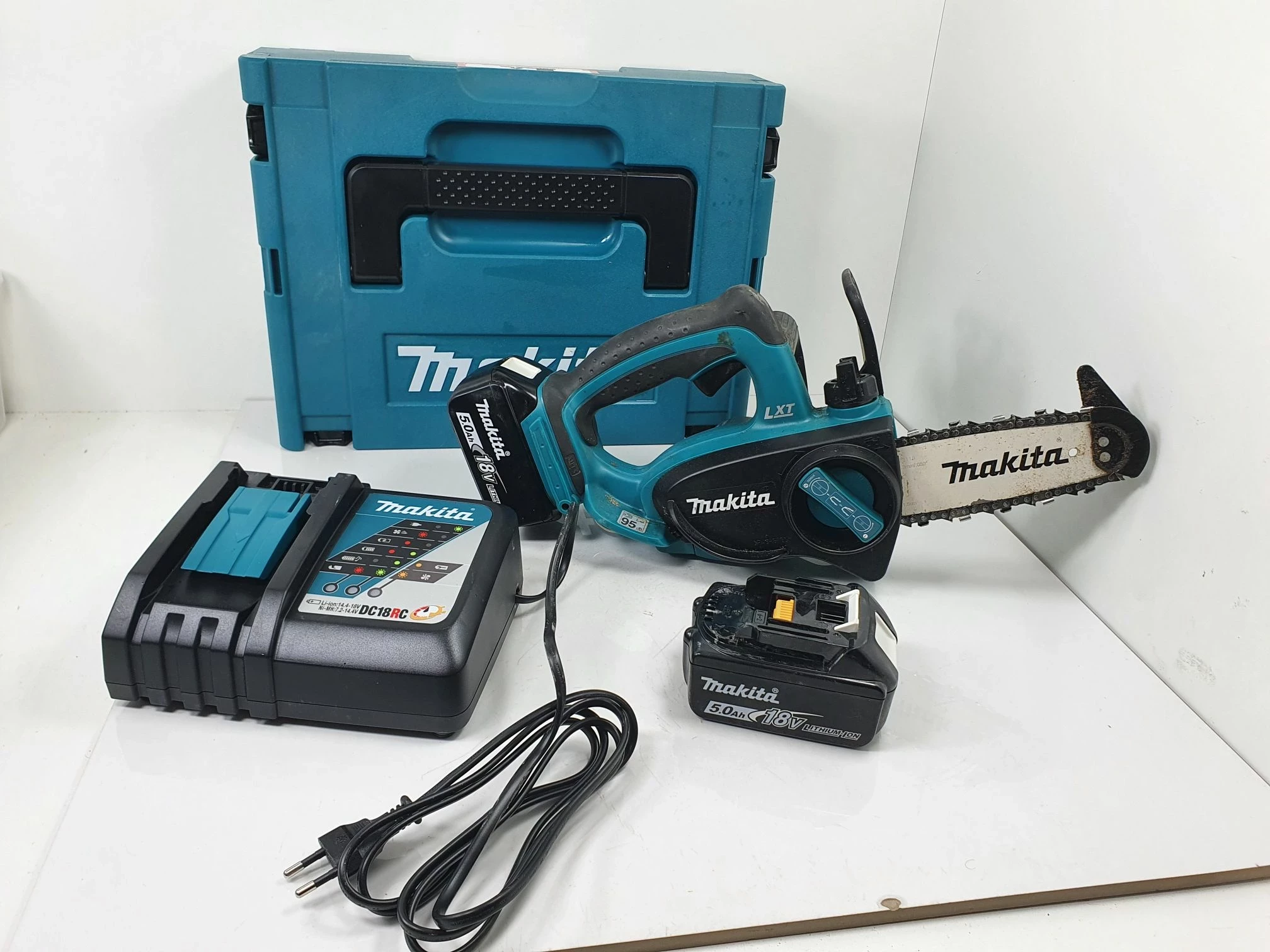 pilarka-lancuchowa-18v-2x50ah-makita-duc122-lad-tarnogorska-82-gliwice-g1