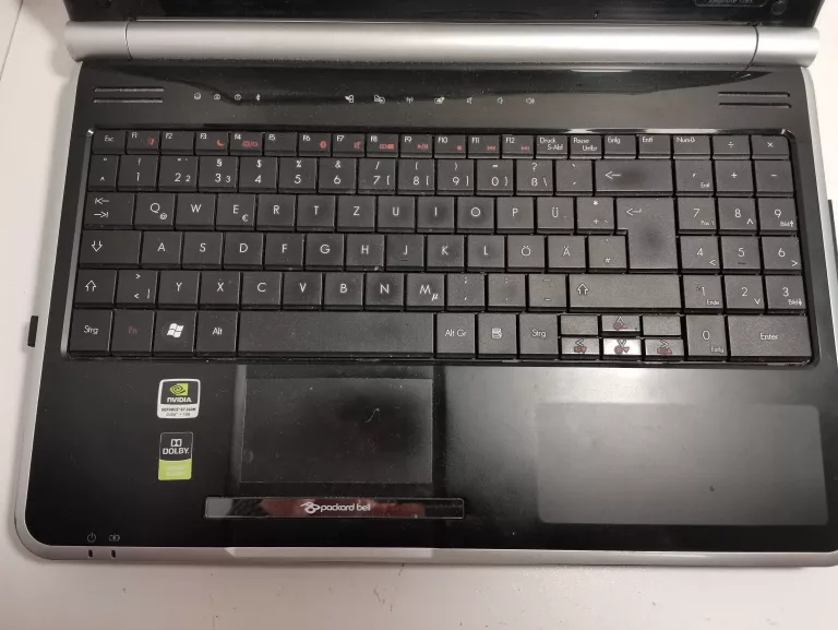 LAPTOP PACKARD BELL TJ65 T4300/4GB/320GB *OPIS