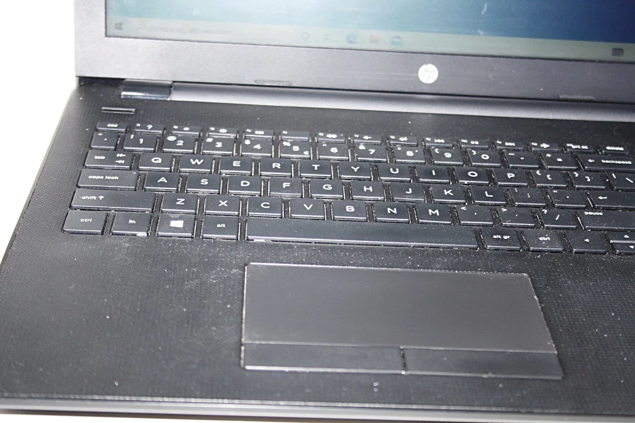 laptop-hp-15-bs000nw-celeron-n3060-4500-gb-kod-producenta-15-bs000nw