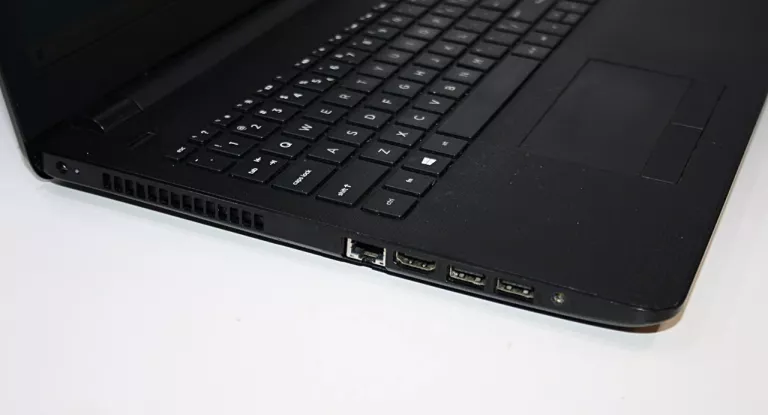 LAPTOP HP 15-BS000NW CELERON N3060 4/500 GB