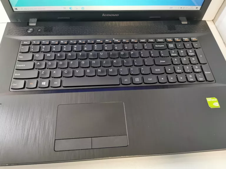 LENOVO G710 4GB/256GB SSD GEFORCE GT820M