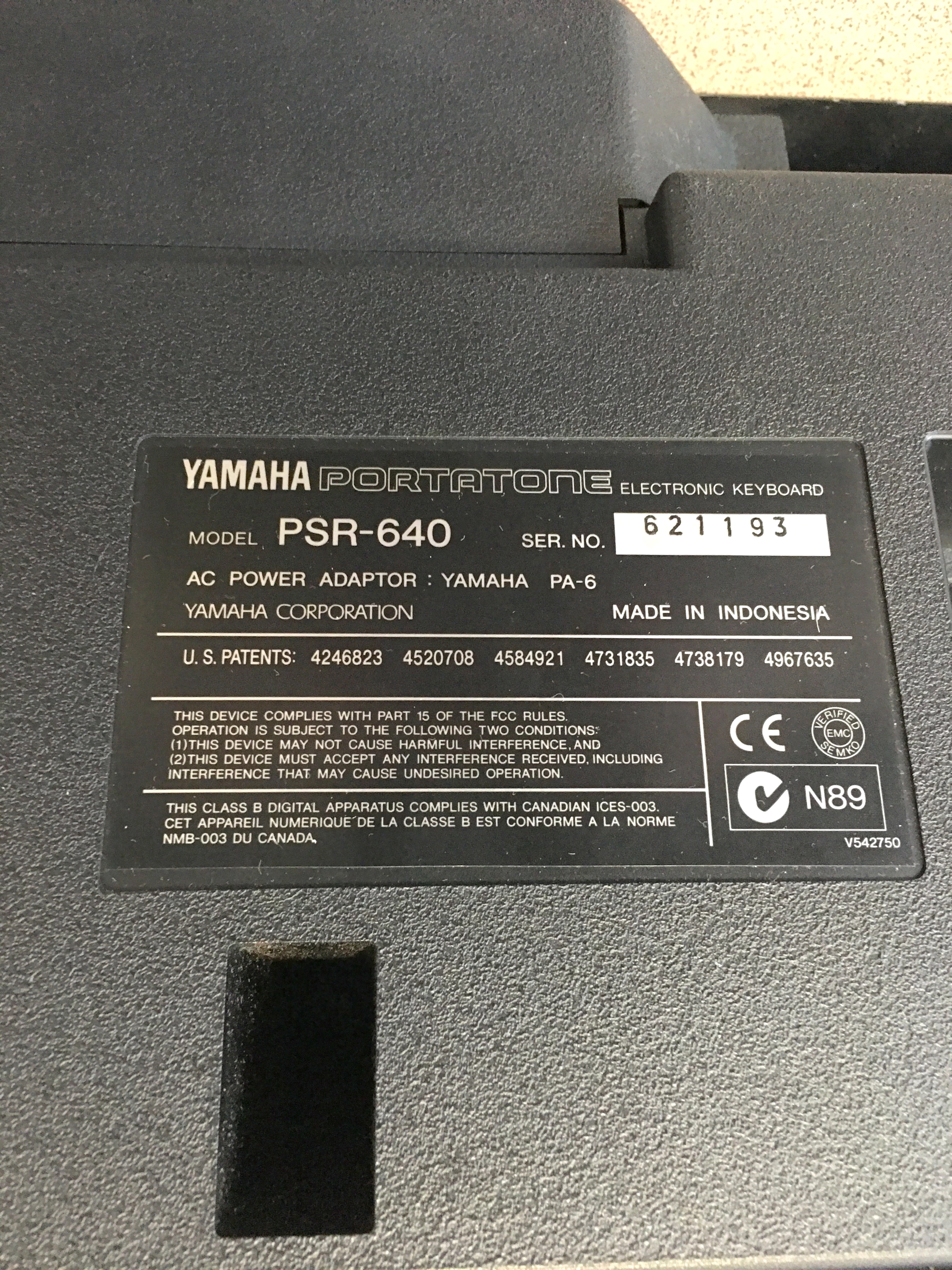 keyboard-yamaha-psr-640futeralzasilacz-wolnosci-2-nisko