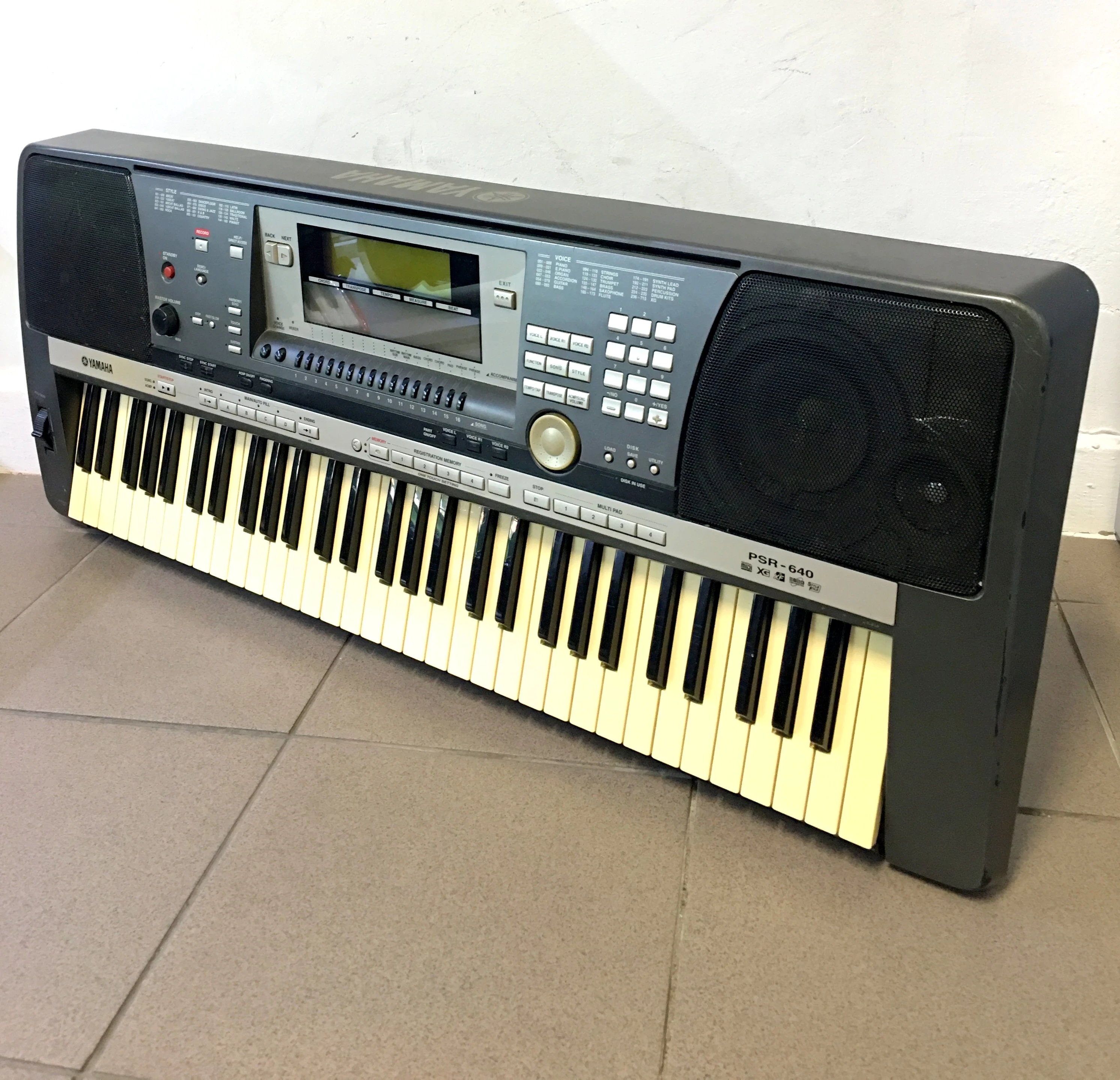 keyboard-yamaha-psr-640futeralzasilacz-stan-uzywany