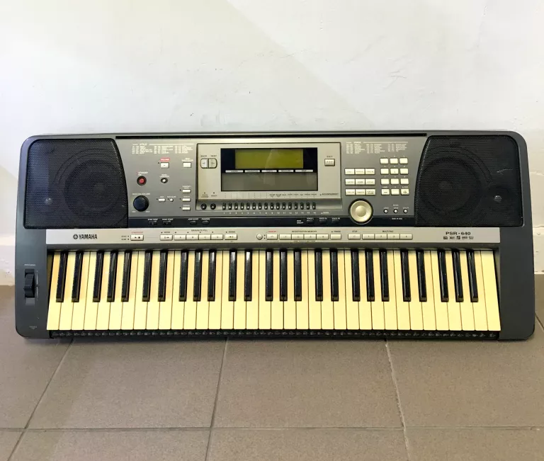 keyboard-yamaha-psr-640futeralzasilacz-wolnosci-2-nisko