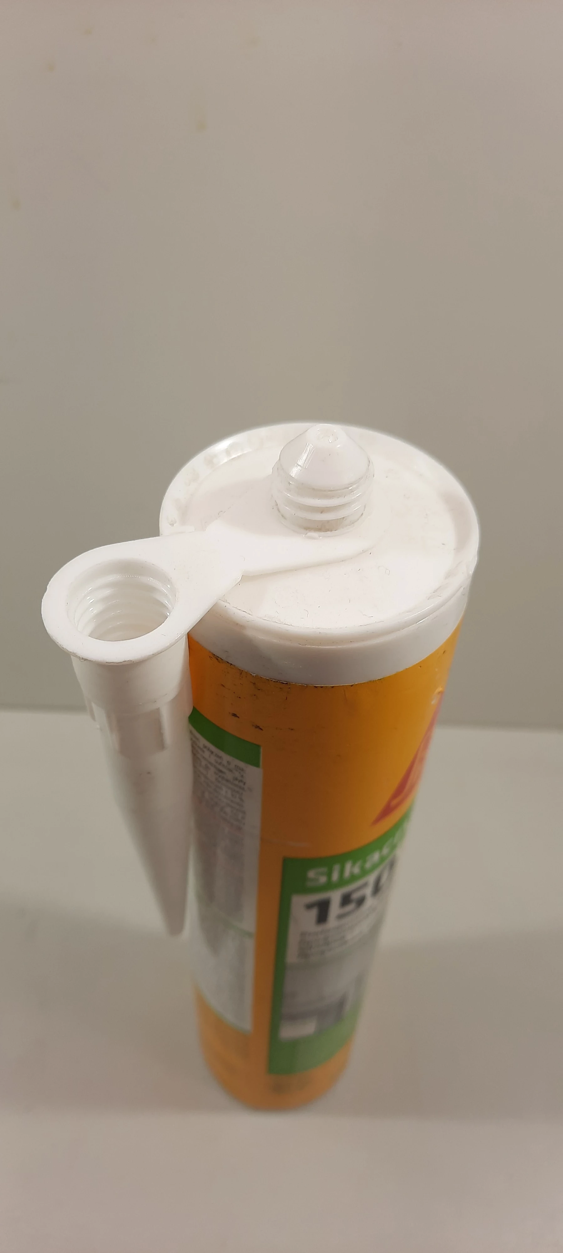 sikacryl-150-uszczelniacz-akrylowy-malarski-300ml-waga-050