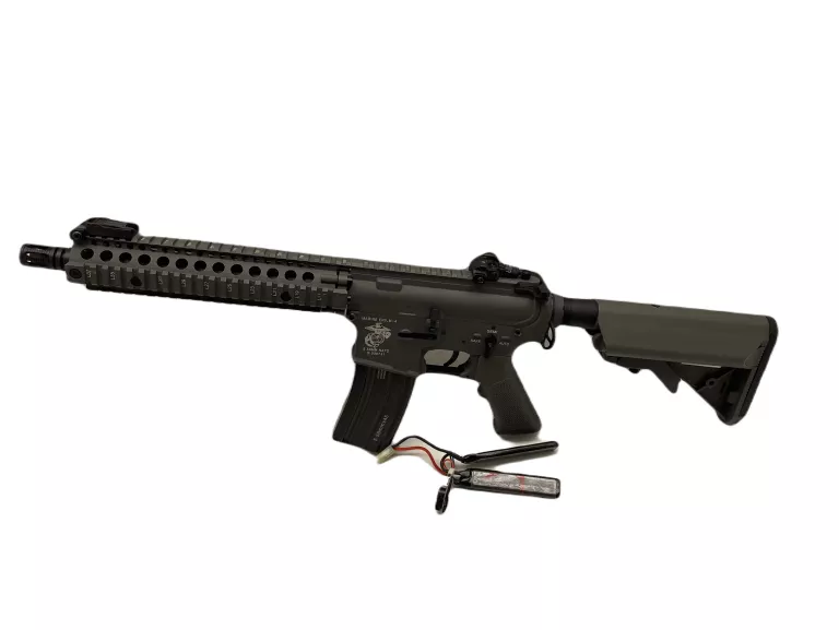 SPECNA ARMS REPLIKA KARABINKA SA-B02 410 FPS +AKU