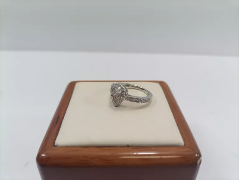 pierscionek-z-bialego-zlota-z-brylantami-pr375-r7-material-dominujacy-223721-262144