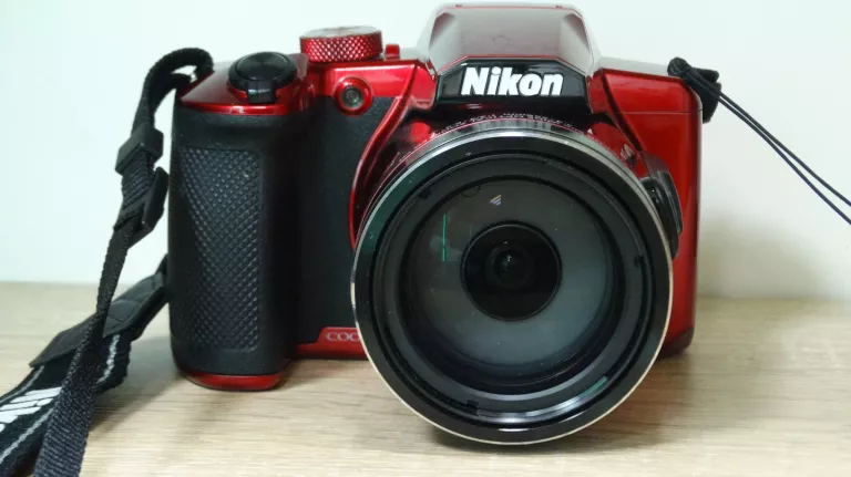 nikon-coolpix-b600-czerwony-super-stan-jakosc-video-1080p