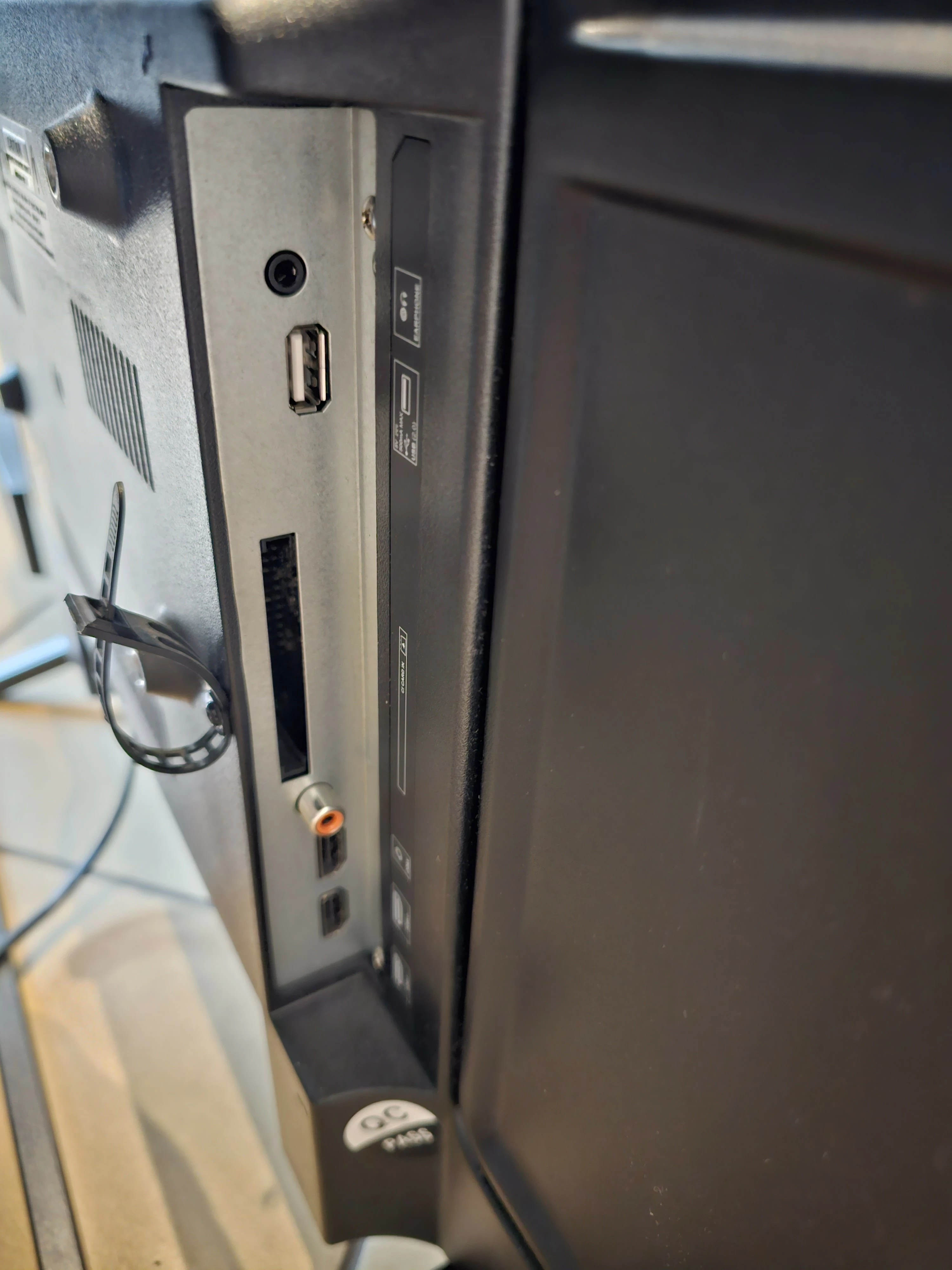 telewizor-blaupunkt-40-cali-bn40f1132eeb-stan-uzywany