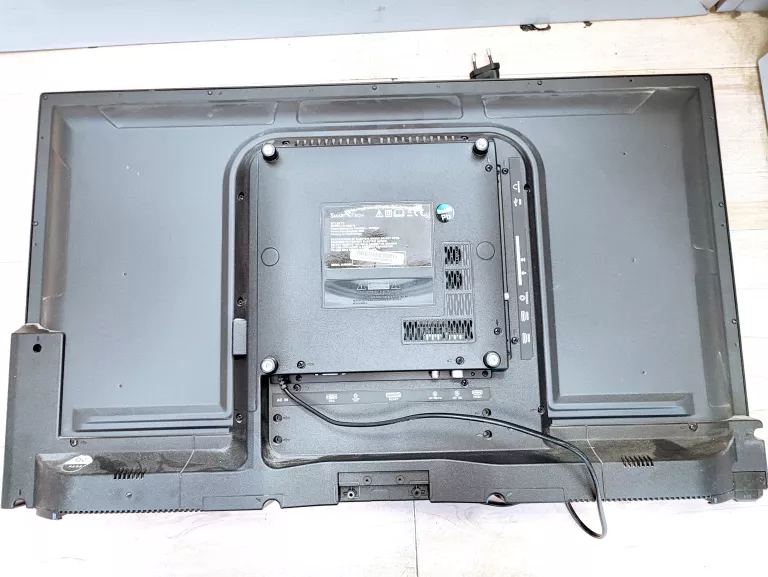 TELEWIZOR LED 32" SMARTTECH LE-3222