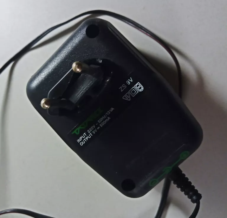ŁADOWALNA LAMPA LED CLARUS TMSL116