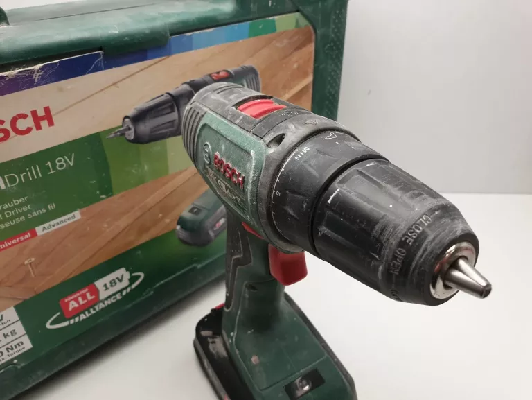 WIERTARKO-WKRĘTARKA BOSCH UNIVERSAL DRILL 18V